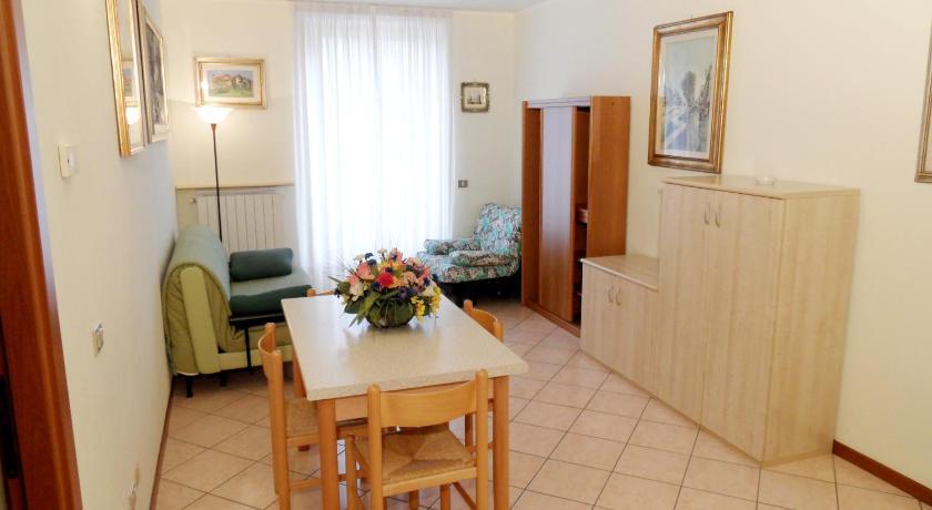 Casa Vacanze Touring Verbania Bilik gambar