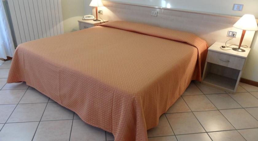 Casa Vacanze Touring Verbania Luaran gambar