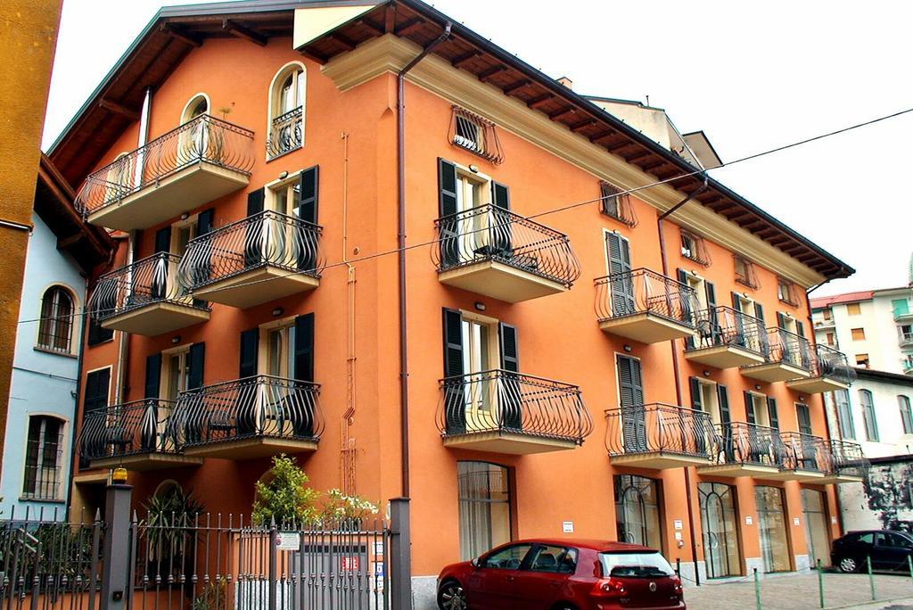 Casa Vacanze Touring Verbania Luaran gambar